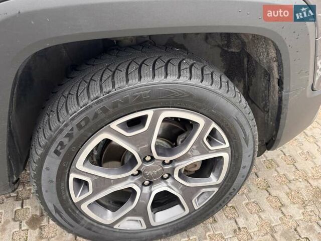 Серый Джип Ренегат, объемом двигателя 2.36 л и пробегом 233 тыс. км за 12900 $, фото 8 на Automoto.ua