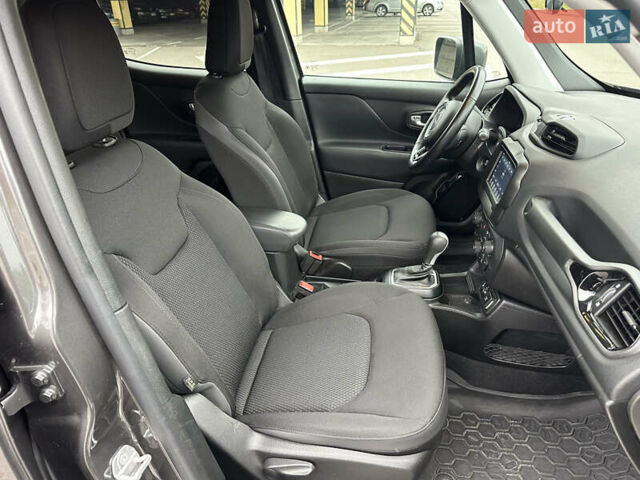 Сірий Джип Ренегат, об'ємом двигуна 2.36 л та пробігом 53 тис. км за 13200 $, фото 26 на Automoto.ua