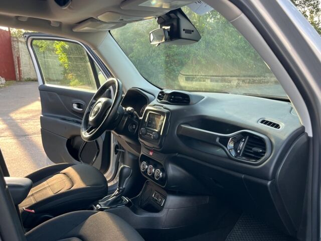 Серый Джип Ренегат, объемом двигателя 2.4 л и пробегом 106 тыс. км за 13490 $, фото 35 на Automoto.ua