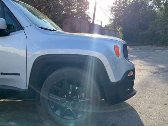 Серый Джип Ренегат, объемом двигателя 2.4 л и пробегом 106 тыс. км за 13490 $, фото 14 на Automoto.ua