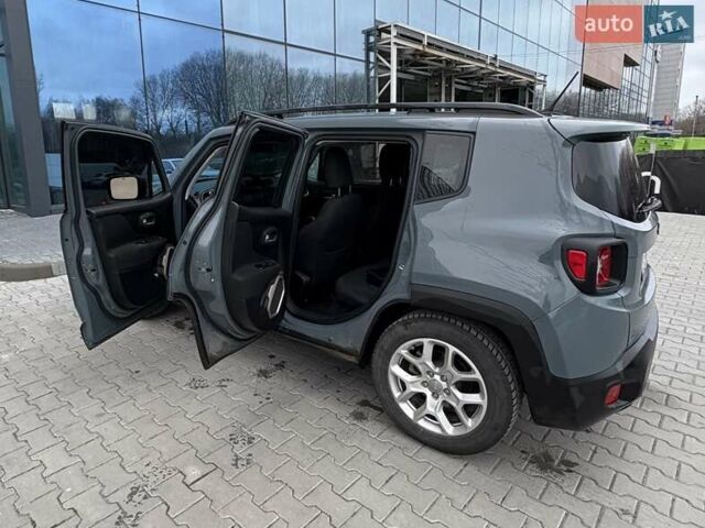 Серый Джип Ренегат, объемом двигателя 2.36 л и пробегом 73 тыс. км за 14400 $, фото 9 на Automoto.ua