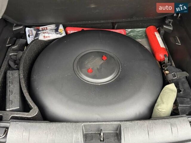 Серый Джип Ренегат, объемом двигателя 2.36 л и пробегом 233 тыс. км за 12900 $, фото 66 на Automoto.ua