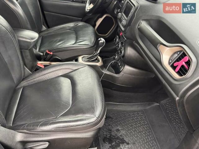 Серый Джип Ренегат, объемом двигателя 2.36 л и пробегом 233 тыс. км за 12900 $, фото 30 на Automoto.ua