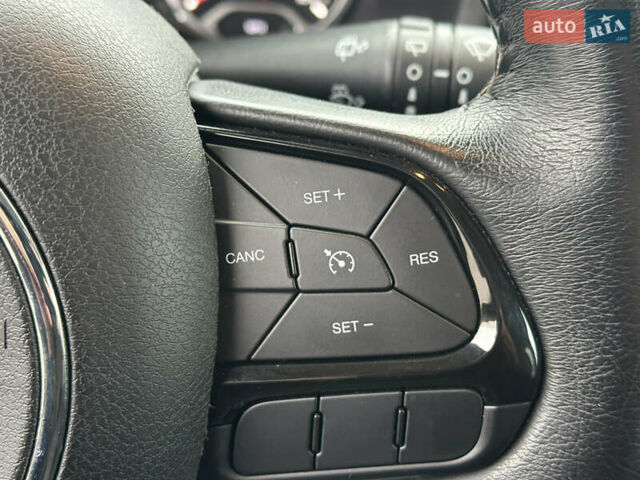 Сірий Джип Ренегат, об'ємом двигуна 2.36 л та пробігом 53 тис. км за 13200 $, фото 33 на Automoto.ua