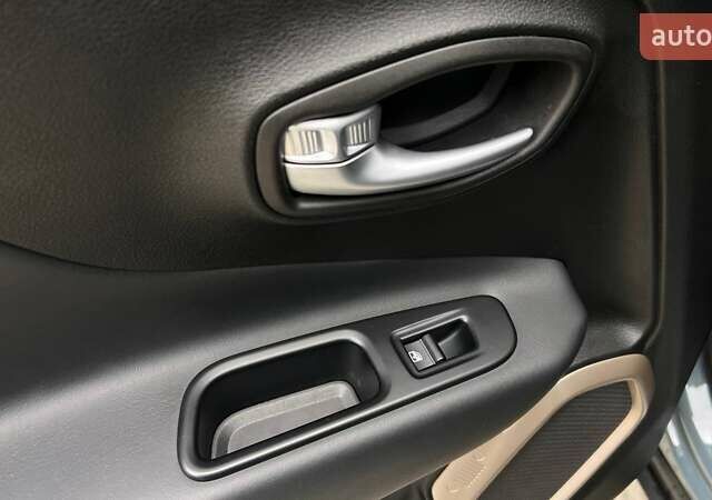 Джип Ренегат 2017 в Львове на Automoto.ua Серый Джип Ренегат, объемом двигателя 1.96 л и пробегом 80 тыс. км за 16900 $, фото 39 на Automoto.ua