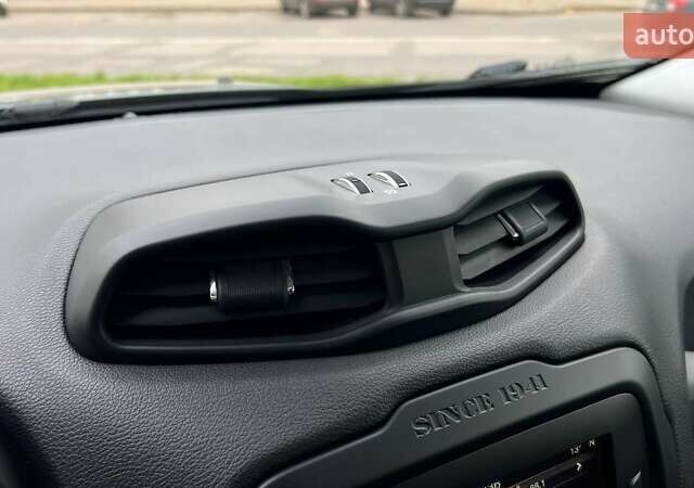 Джип Ренегат 2017 в Львове на Automoto.ua Серый Джип Ренегат, объемом двигателя 1.96 л и пробегом 80 тыс. км за 16900 $, фото 17 на Automoto.ua