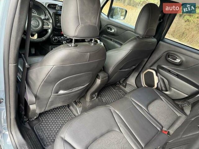 Серый Джип Ренегат, объемом двигателя 2.36 л и пробегом 72 тыс. км за 15334 $, фото 9 на Automoto.ua