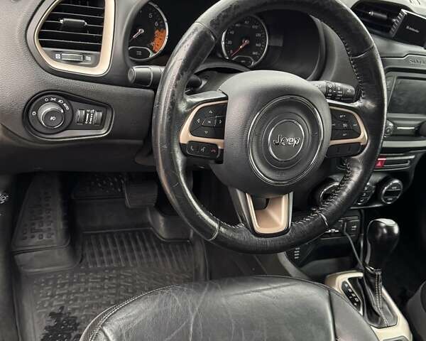 Серый Джип Ренегат, объемом двигателя 2.36 л и пробегом 233 тыс. км за 12900 $, фото 25 на Automoto.ua