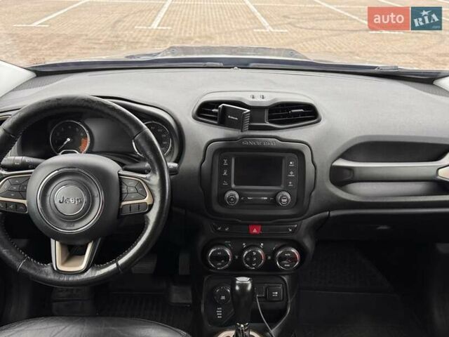 Серый Джип Ренегат, объемом двигателя 2.36 л и пробегом 233 тыс. км за 12900 $, фото 44 на Automoto.ua