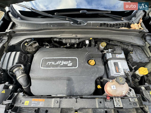 Серый Джип Ренегат, объемом двигателя 2 л и пробегом 89 тыс. км за 15990 $, фото 21 на Automoto.ua