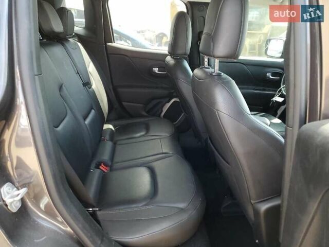 Сірий Джип Ренегат, об'ємом двигуна 2.36 л та пробігом 97 тис. км за 1700 $, фото 2 на Automoto.ua