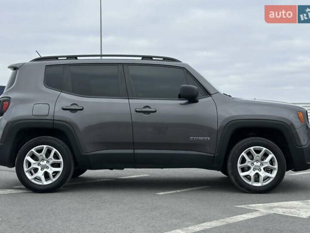 Серый Джип Ренегат, объемом двигателя 2.4 л и пробегом 194 тыс. км за 12999 $, фото 6 на Automoto.ua