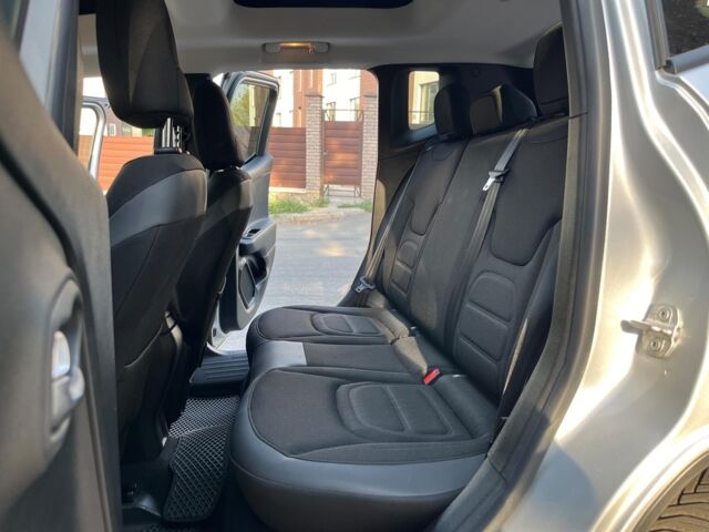 Серый Джип Ренегат, объемом двигателя 2.4 л и пробегом 106 тыс. км за 13490 $, фото 26 на Automoto.ua