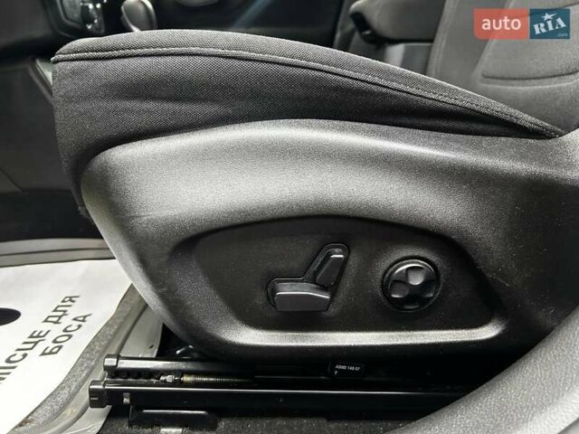 Джип Ренегат 2018 у Чернівцях на Automoto.ua Сірий Джип Ренегат, об'ємом двигуна 2.36 л та пробігом 145 тис. км за 12300 $, фото 10 на Automoto.ua