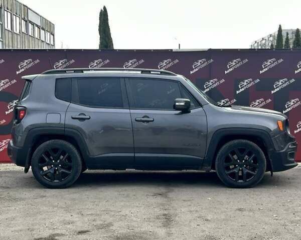 Серый Джип Ренегат, объемом двигателя 2.36 л и пробегом 81 тыс. км за 13700 $, фото 3 на Automoto.ua