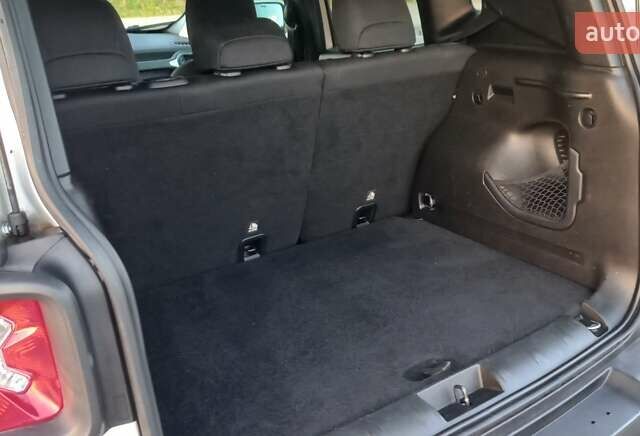 Серый Джип Ренегат, объемом двигателя 2.36 л и пробегом 72 тыс. км за 13500 $, фото 19 на Automoto.ua