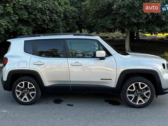 Серый Джип Ренегат, объемом двигателя 2.36 л и пробегом 72 тыс. км за 13500 $, фото 5 на Automoto.ua