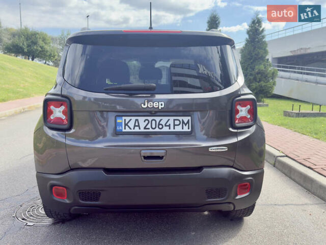 Сірий Джип Ренегат, об'ємом двигуна 2.4 л та пробігом 73 тис. км за 13500 $, фото 27 на Automoto.ua