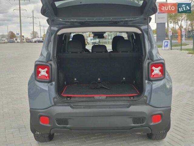 Джип Ренегат 2018 в Кропивницком (Кировограде) на Automoto.ua Серый Джип Ренегат, объемом двигателя 2.36 л и пробегом 134 тыс. км за 14700 $, фото 8 на Automoto.ua