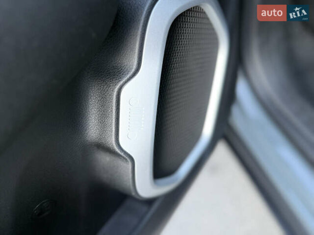 Серый Джип Ренегат, объемом двигателя 2.36 л и пробегом 211 тыс. км за 11300 $, фото 20 на Automoto.ua