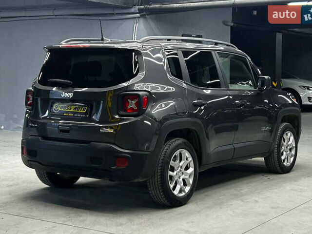 Джип Ренегат 2018 у Чернівцях на Automoto.ua Сірий Джип Ренегат, об'ємом двигуна 2.36 л та пробігом 145 тис. км за 12300 $, фото 5 на Automoto.ua