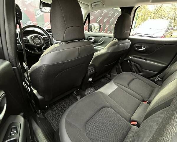 Серый Джип Ренегат, объемом двигателя 2.36 л и пробегом 81 тыс. км за 13700 $, фото 14 на Automoto.ua