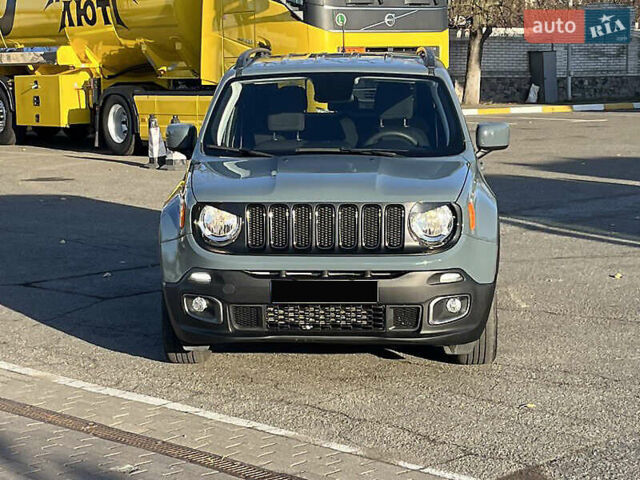 Серый Джип Ренегат, объемом двигателя 2.36 л и пробегом 110 тыс. км за 14100 $, фото 4 на Automoto.ua