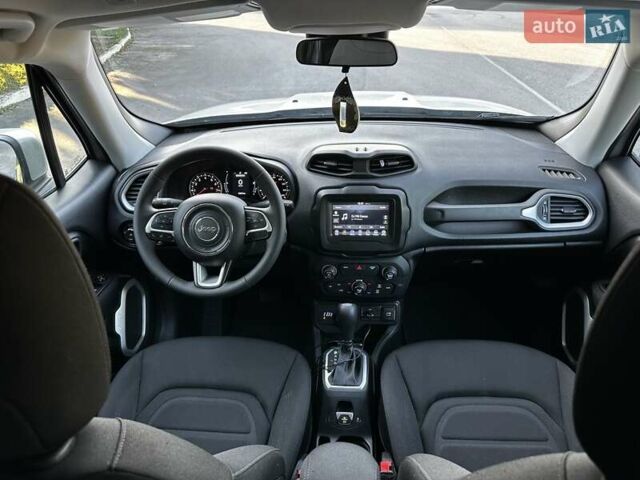 Серый Джип Ренегат, объемом двигателя 2.36 л и пробегом 72 тыс. км за 13500 $, фото 16 на Automoto.ua