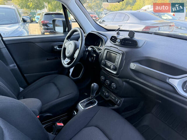 Серый Джип Ренегат, объемом двигателя 2.36 л и пробегом 211 тыс. км за 11300 $, фото 25 на Automoto.ua