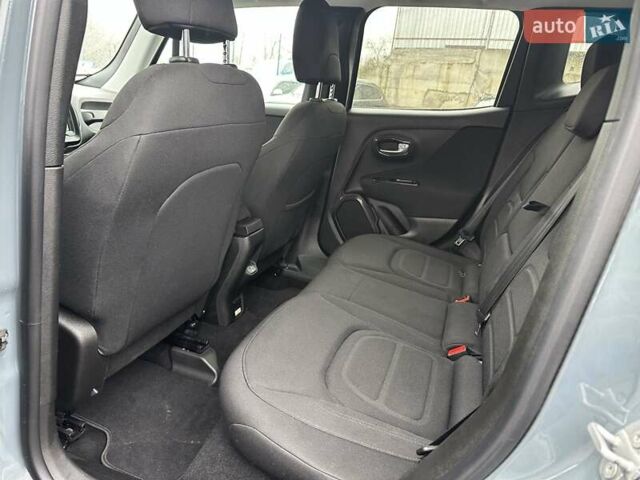 Серый Джип Ренегат, объемом двигателя 2.36 л и пробегом 105 тыс. км за 15999 $, фото 41 на Automoto.ua