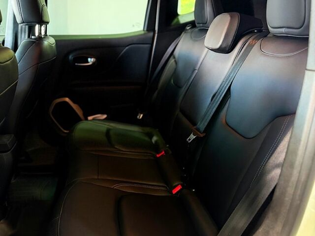 Серый Джип Ренегат, объемом двигателя 2.4 л и пробегом 116 тыс. км за 16000 $, фото 4 на Automoto.ua