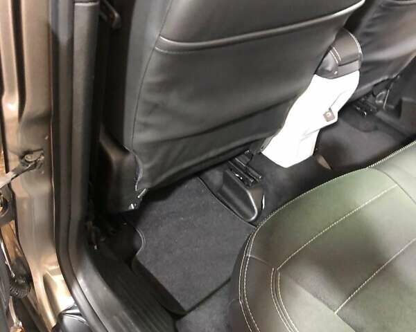 Серый Джип Ренегат, объемом двигателя 2.36 л и пробегом 133 тыс. км за 12700 $, фото 11 на Automoto.ua