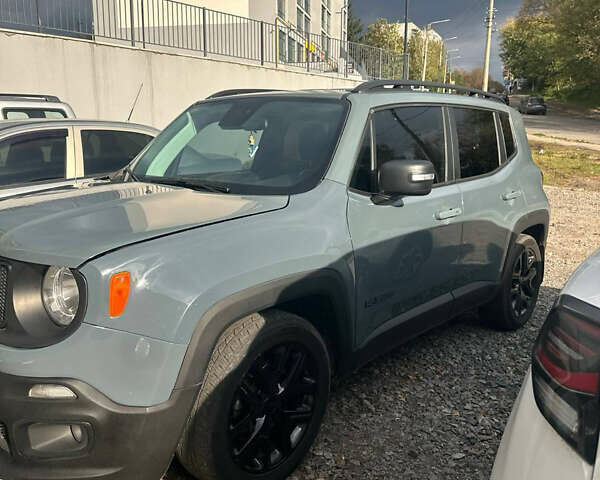 Джип Ренегат 2018 у Києві на Automoto.ua Сірий Джип Ренегат, об'ємом двигуна 2.36 л та пробігом 220 тис. км за 10500 $, фото 3 на Automoto.ua