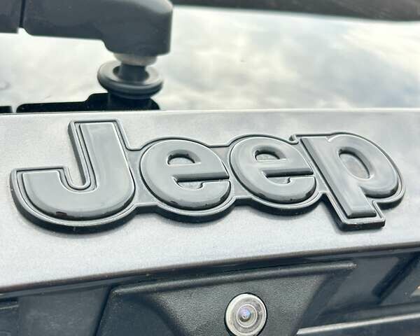 Серый Джип Ренегат, объемом двигателя 2.36 л и пробегом 81 тыс. км за 13700 $, фото 9 на Automoto.ua