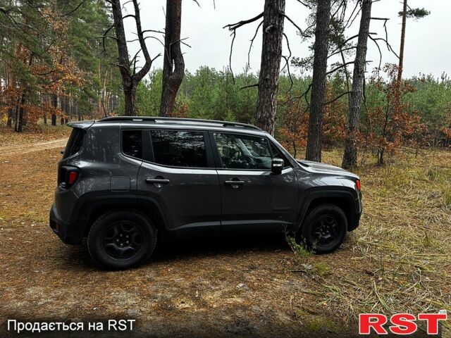 Серый Джип Ренегат, объемом двигателя 2.4 л и пробегом 56 тыс. км за 16200 $, фото 4 на Automoto.ua