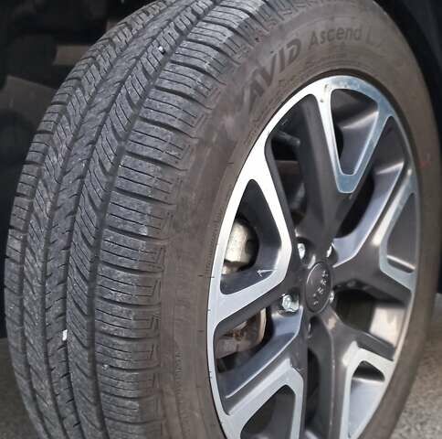 Серый Джип Ренегат, объемом двигателя 2.36 л и пробегом 72 тыс. км за 13500 $, фото 23 на Automoto.ua