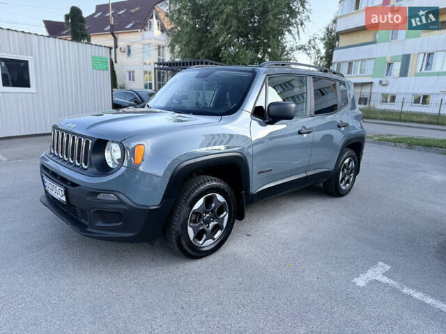 Серый Джип Ренегат, объемом двигателя 2.36 л и пробегом 211 тыс. км за 11300 $, фото 1 на Automoto.ua