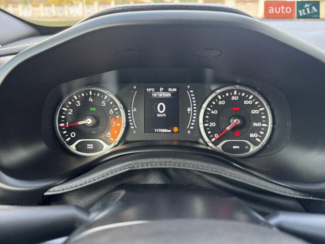 Джип Ренегат 2018 в Киеве на Automoto.ua Серый Джип Ренегат, объемом двигателя 2.36 л и пробегом 117 тыс. км за 14800 $, фото 28 на Automoto.ua