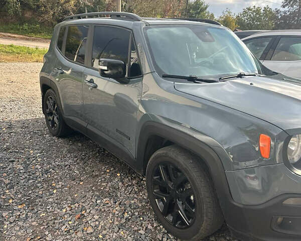 Джип Ренегат 2018 у Києві на Automoto.ua Сірий Джип Ренегат, об'ємом двигуна 2.36 л та пробігом 220 тис. км за 10500 $, фото 5 на Automoto.ua
