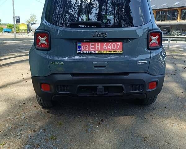 Сірий Джип Ренегат, об'ємом двигуна 2.36 л та пробігом 155 тис. км за 12300 $, фото 6 на Automoto.ua