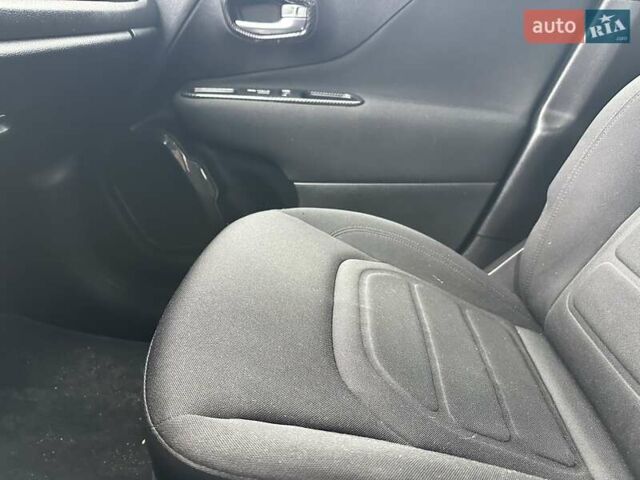 Серый Джип Ренегат, объемом двигателя 2.36 л и пробегом 105 тыс. км за 15999 $, фото 29 на Automoto.ua