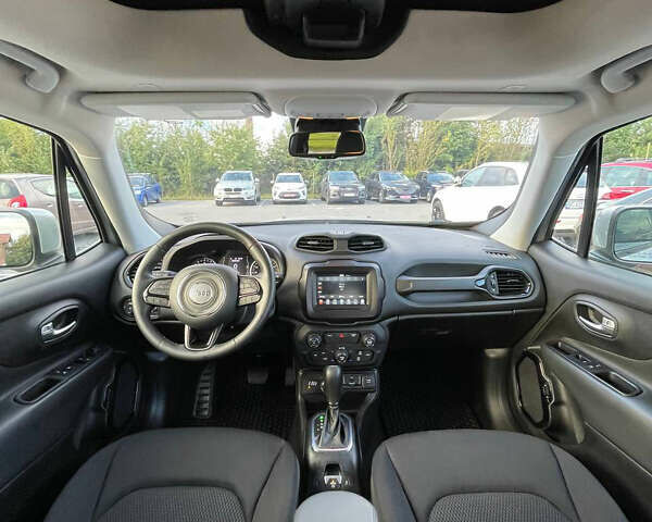 Серый Джип Ренегат, объемом двигателя 2.4 л и пробегом 50 тыс. км за 14900 $, фото 26 на Automoto.ua