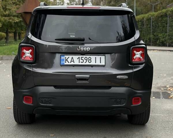 Серый Джип Ренегат, объемом двигателя 2.36 л и пробегом 171 тыс. км за 13499 $, фото 5 на Automoto.ua