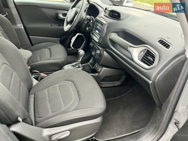 Сірий Джип Ренегат, об'ємом двигуна 2.4 л та пробігом 58 тис. км за 16500 $, фото 48 на Automoto.ua