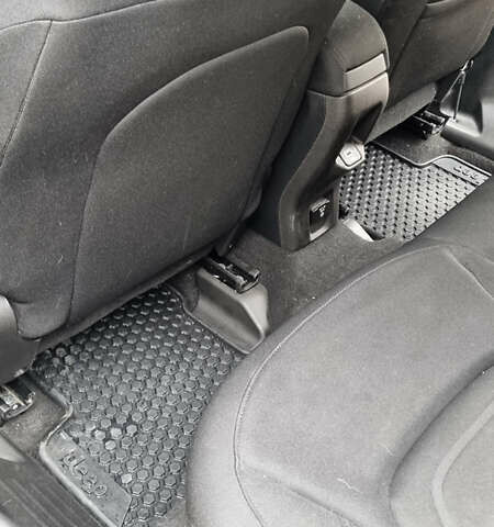 Серый Джип Ренегат, объемом двигателя 2.4 л и пробегом 84 тыс. км за 15600 $, фото 16 на Automoto.ua