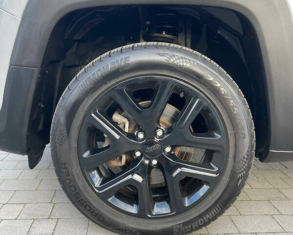 Серый Джип Ренегат, объемом двигателя 2.4 л и пробегом 50 тыс. км за 14900 $, фото 8 на Automoto.ua