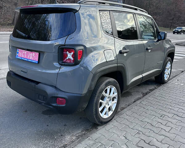 Серый Джип Ренегат, объемом двигателя 2.4 л и пробегом 100 тыс. км за 12900 $, фото 2 на Automoto.ua