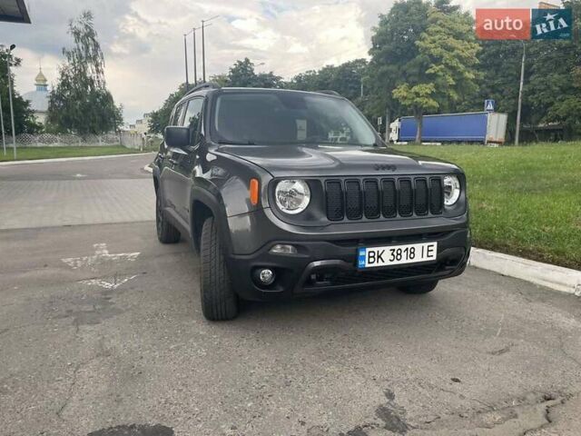 Сірий Джип Ренегат, об'ємом двигуна 2.36 л та пробігом 82 тис. км за 16000 $, фото 1 на Automoto.ua