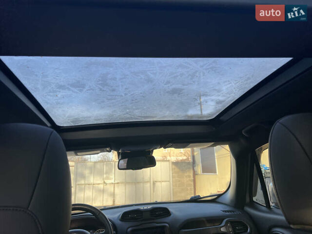 Сірий Джип Ренегат, об'ємом двигуна 1.33 л та пробігом 109 тис. км за 16500 $, фото 16 на Automoto.ua