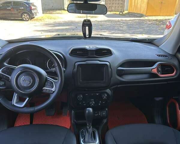 Серый Джип Ренегат, объемом двигателя 2.36 л и пробегом 158 тыс. км за 14600 $, фото 8 на Automoto.ua